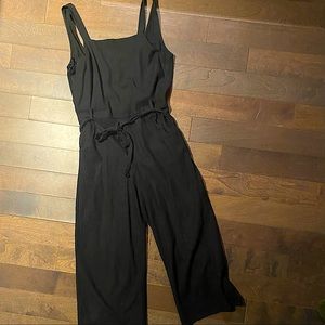 SOLD— Black Linen Flare Pant Suit